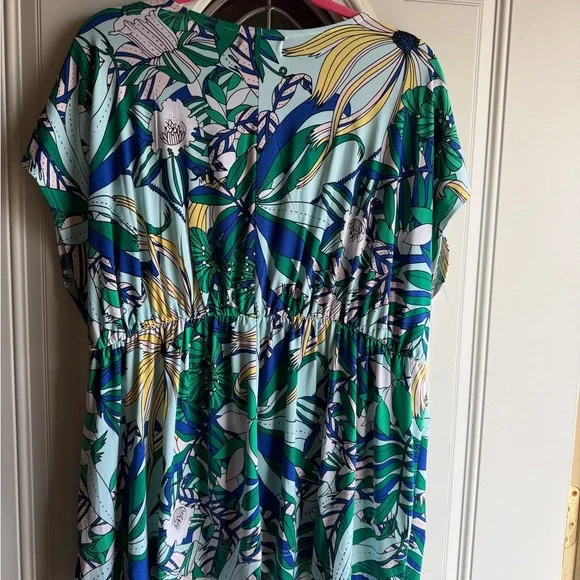 Liz Claiborne Tropical V-Neck Blouse in Green, Blue & White - Picture 4 of 4